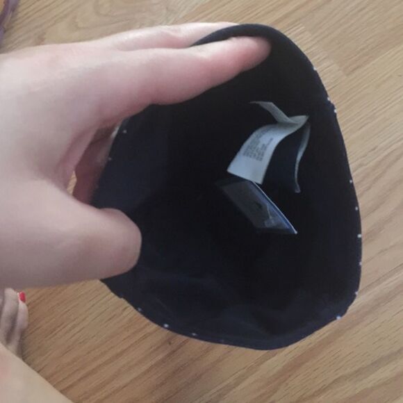 Gap hat baby girl👧 - Picture 3 of 4